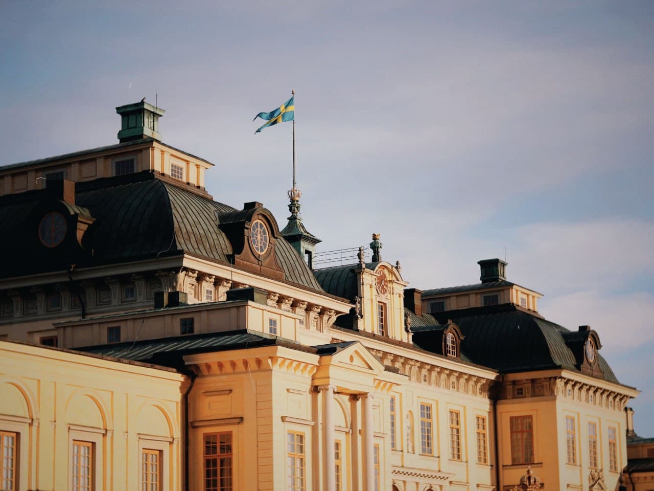 Swedish Court Overturns SEK8 Million Spelinspektionen Fine Against LeoVegas Subsidiary Roar Vegas