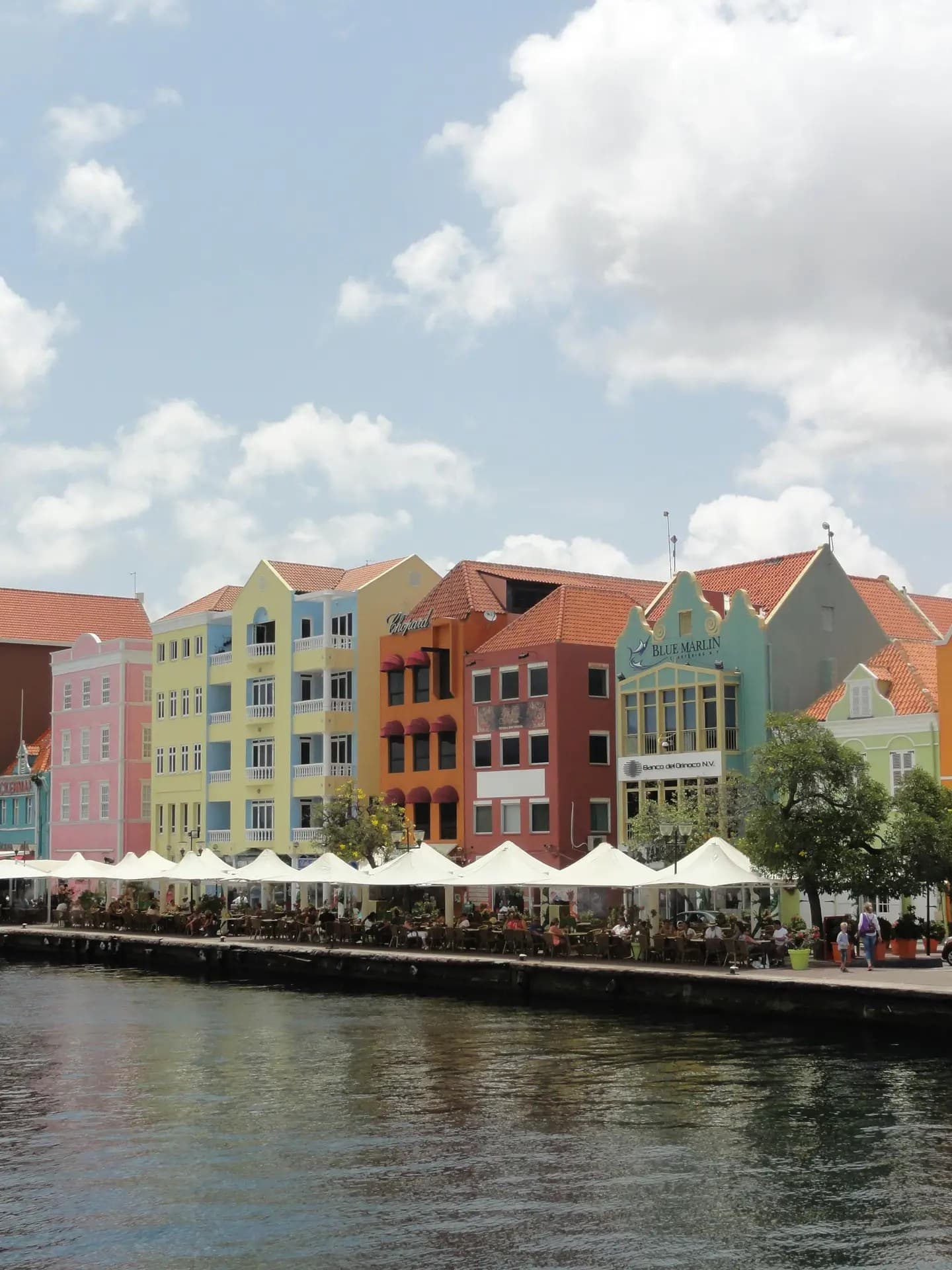 Curaçao Extends Provisional Gambling Licences for Six Months Amidst Regulatory Overhaul - Regulatory iGaming news