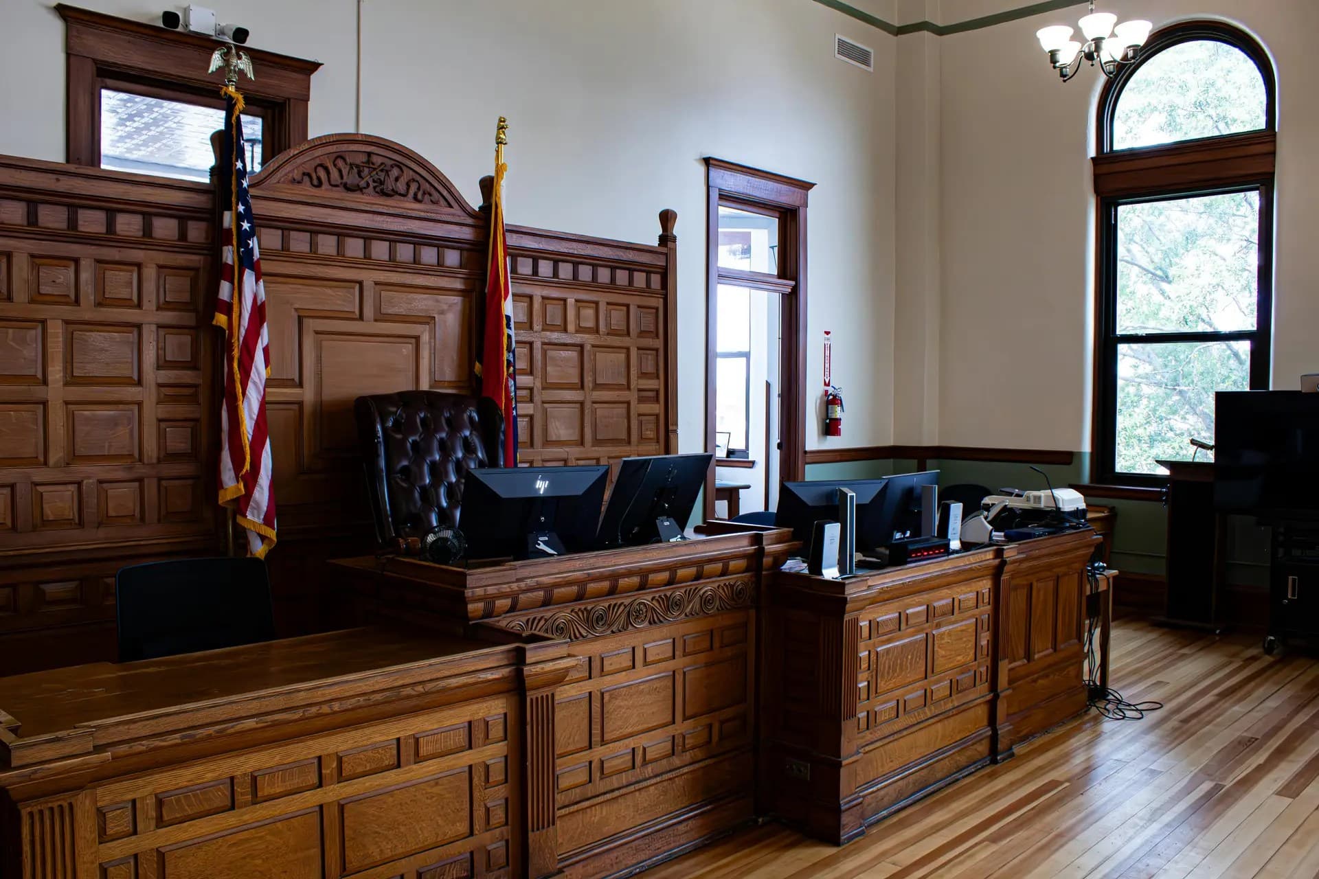 Former Mansion Bet CEO Hit With Custodial Sentence in Ongoing Legal Battle - Corporate iGaming news