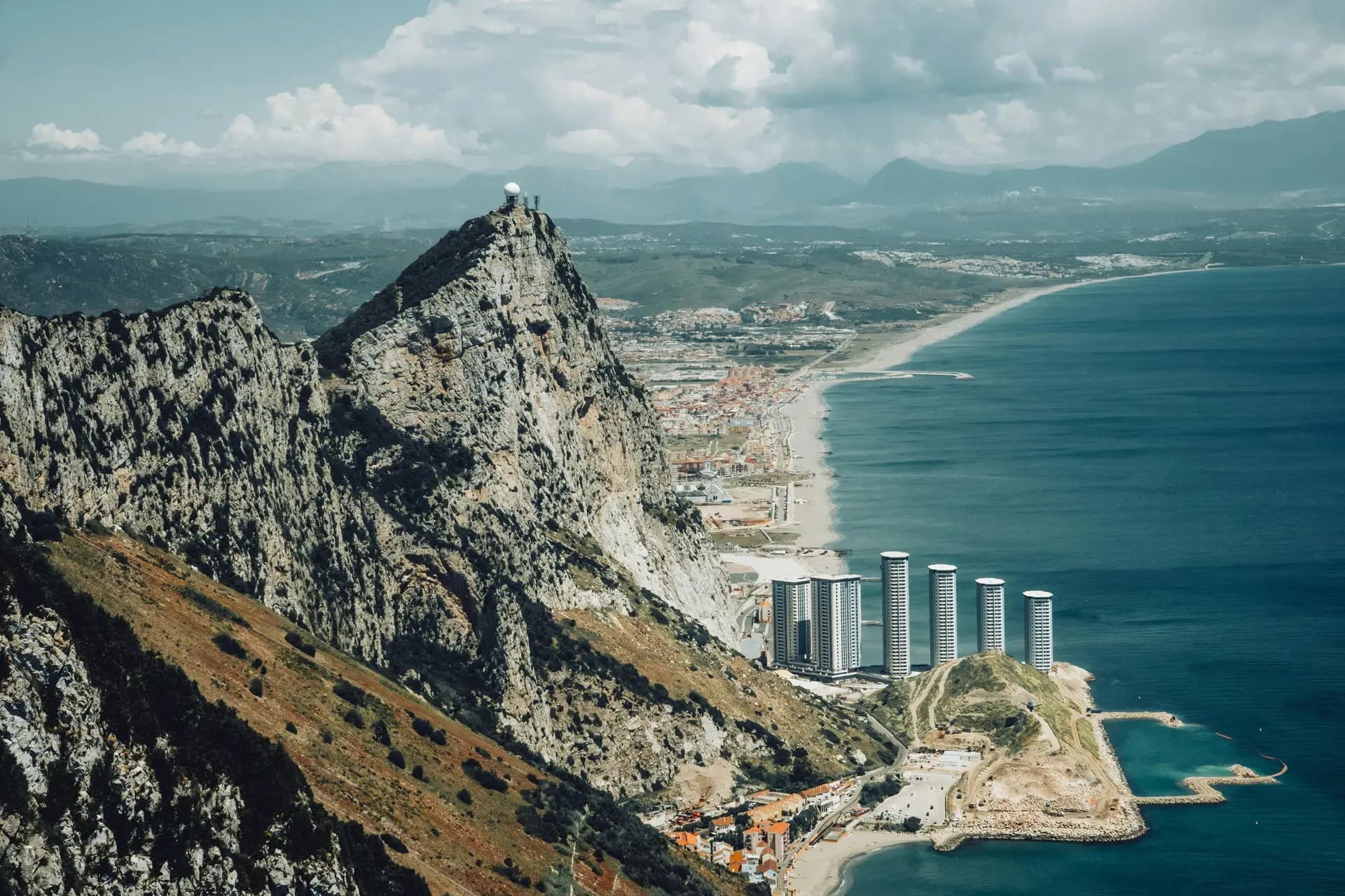 Gibraltar Overhauls Gambling Laws, Extending Licensing to B2B and Marketing Firms - Regulatory iGaming news