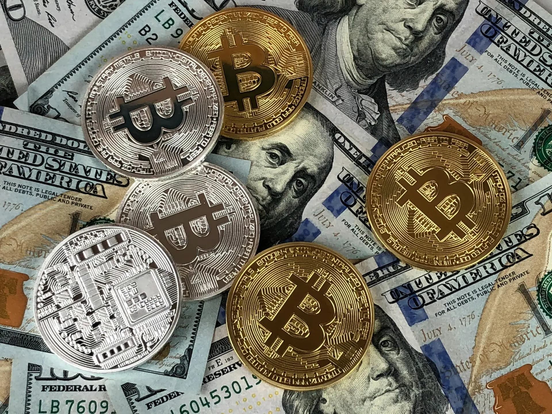 Russia Intensifies Drive to Replace US Dollar in Global Trade - Corporate iGaming news